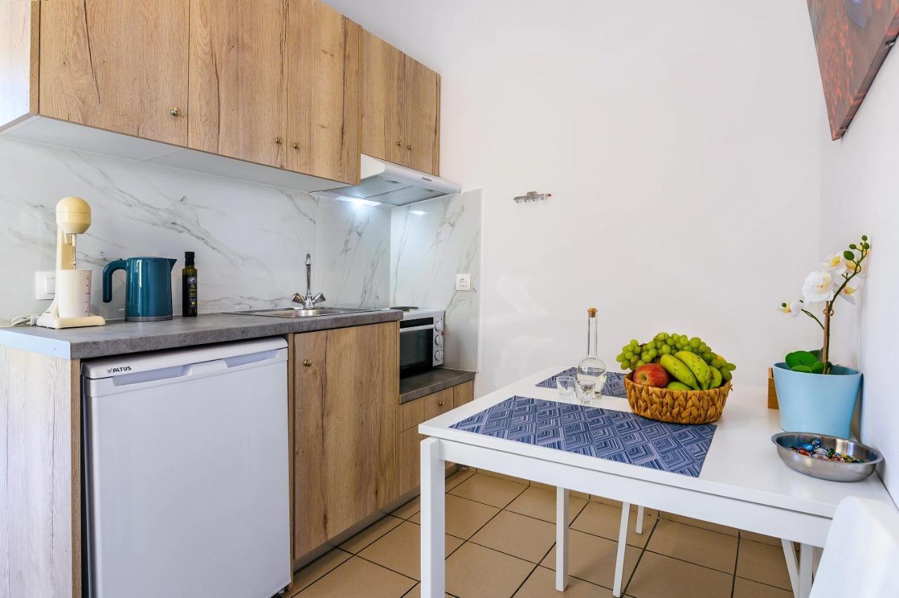 Soso'S Apartments -Vacations Next To The Beach Psari Forada ภายนอก รูปภาพ